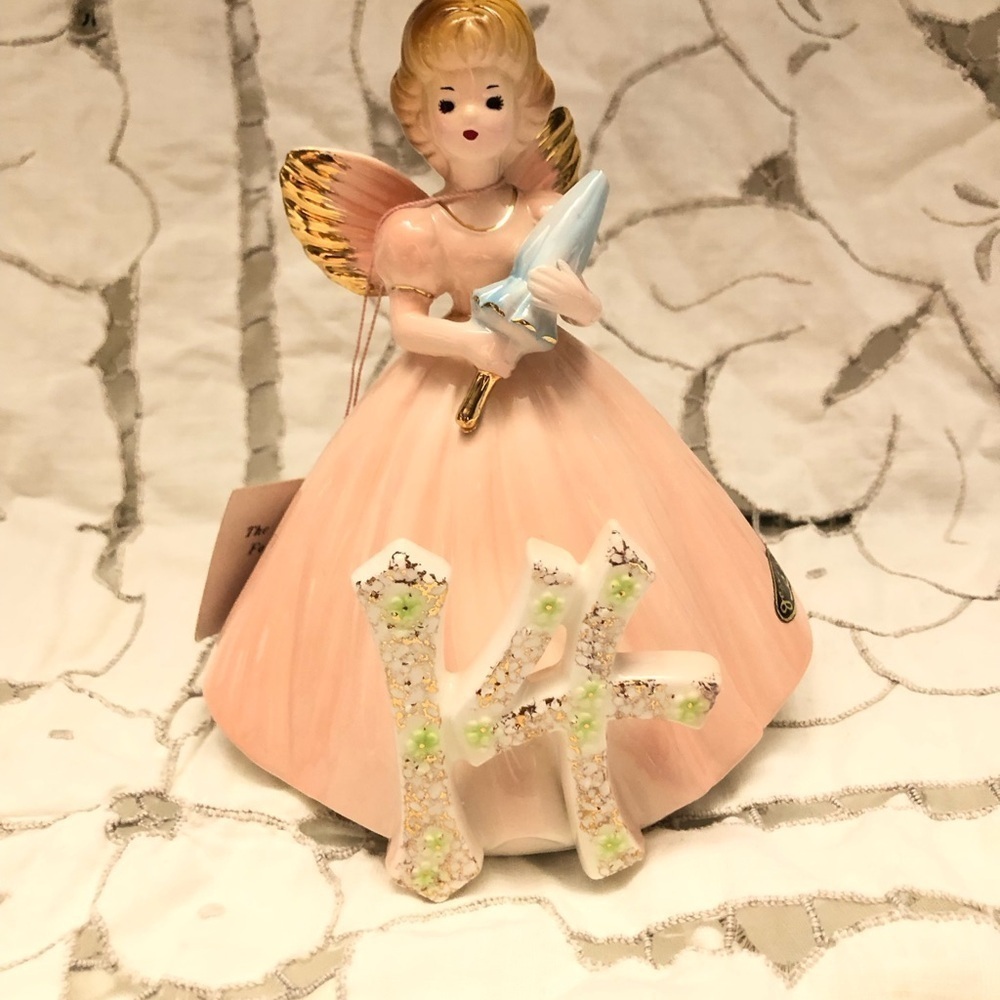 vtg Hallmark Josef original 14 figurine with hanging tag